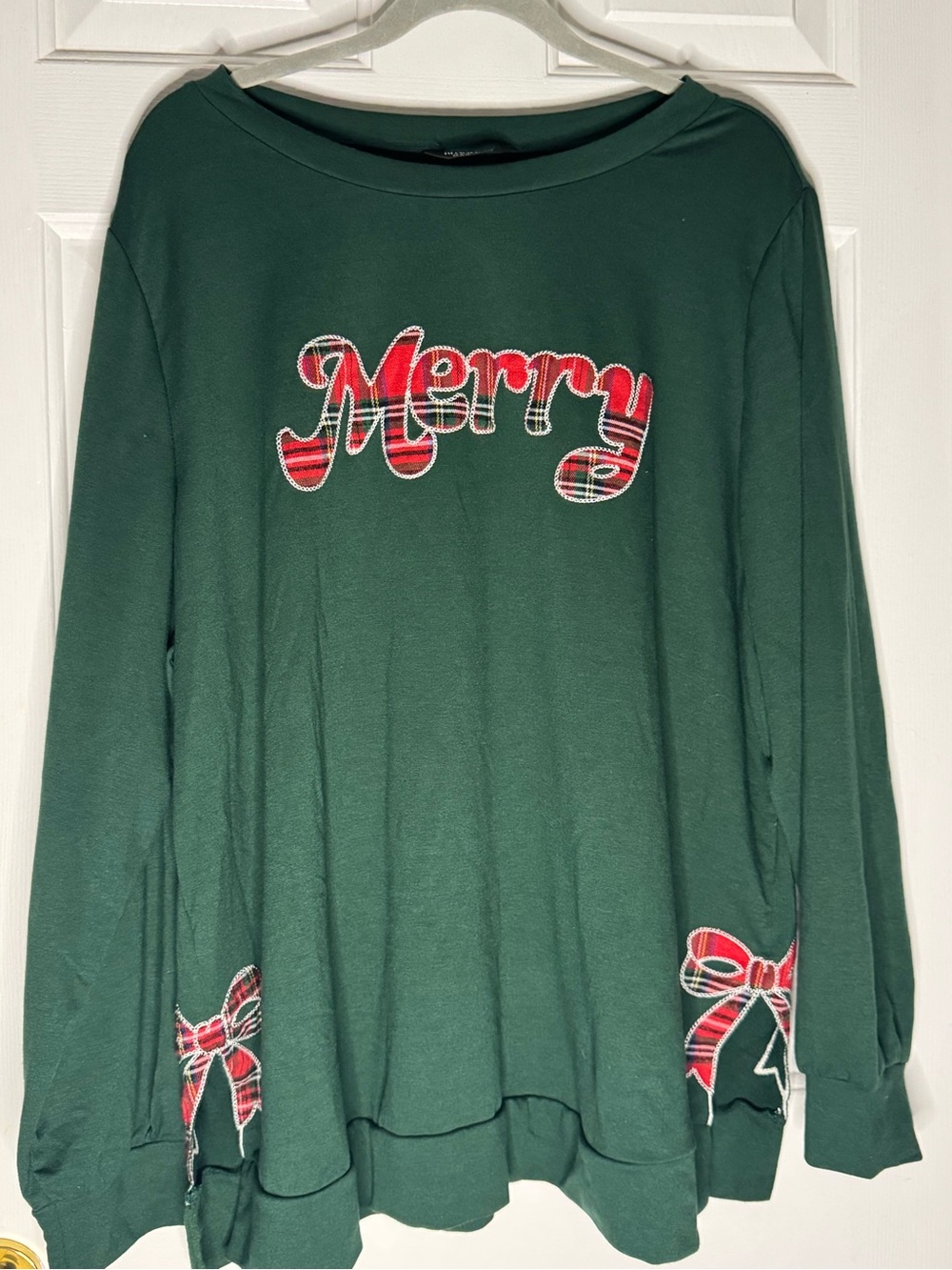 BloomChic Merry Plaid Appliqué Holiday Tunic Top – Size 18/20